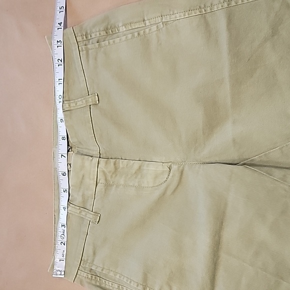 J. Crew Size 00 Olive Sand Green 7-Inch Broken-in Flex Chino Shorts - Picture 3 of 9